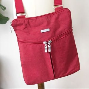 Baggallini | Red crossbody bag with wristlet